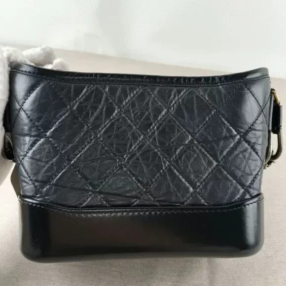 Chanel Women Pre-Loved Bag Very Good Condition - Picture 2 of 9